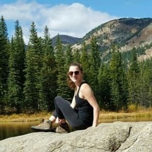 Meet your Posher, Danielle